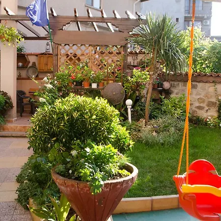 Dom Mladenovi Къща за гости Созопол