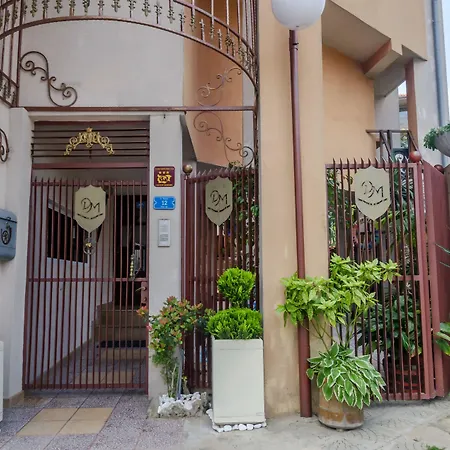 Къща за гости Dom Mladenovi