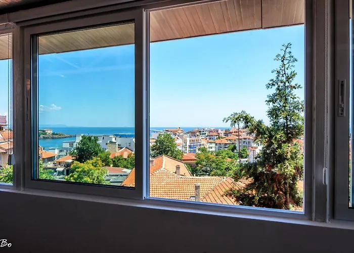 Dom Mladenovi Gasthuis Sozopol