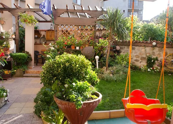 Dom Mladenovi Gasthuis Sozopol