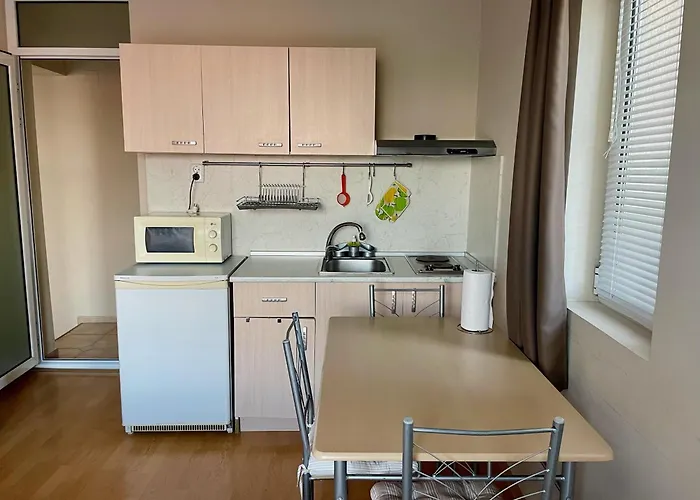 Gasthuis Dom Mladenovi 3*