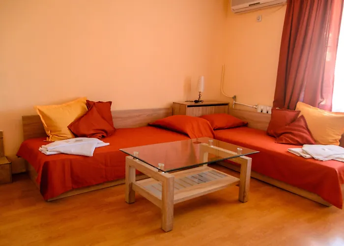 Dom Mladenovi Gasthuis