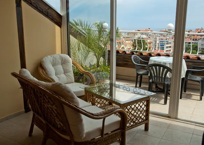 Dom Mladenovi Gasthuis Sozopol