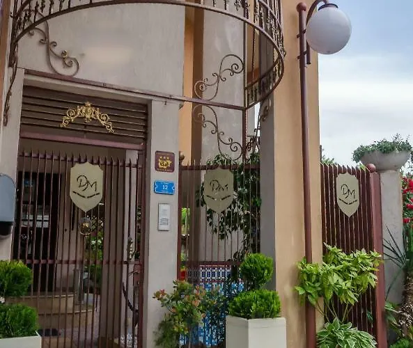 Dom Mladenovi Gasthuis 3*