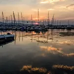 Dom Mladenovi Penzion Sozopol