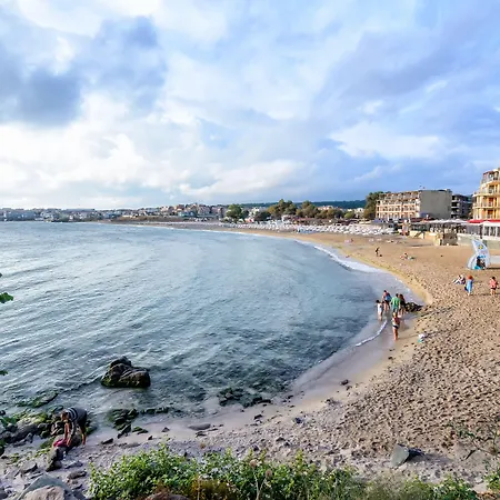 Pensiune Dom Mladenovi 3*