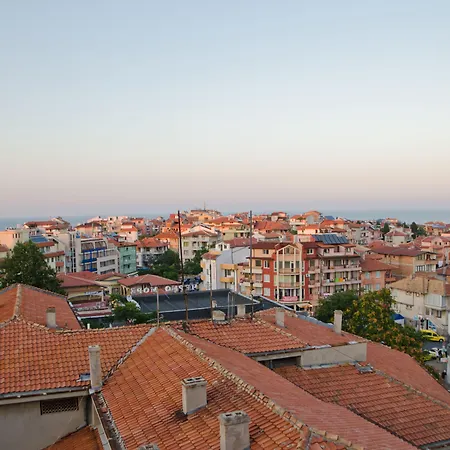 Pensiune Dom Mladenovi 3*