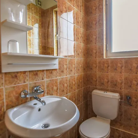 Dom Mladenovi Sozopol