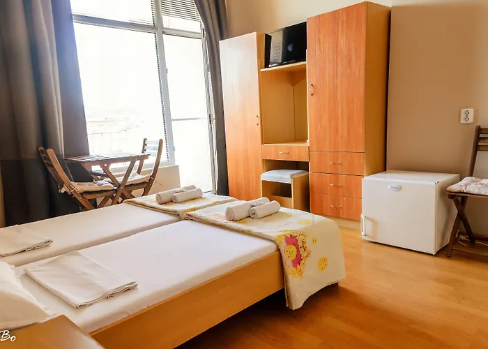 Dom Mladenovi Guest house