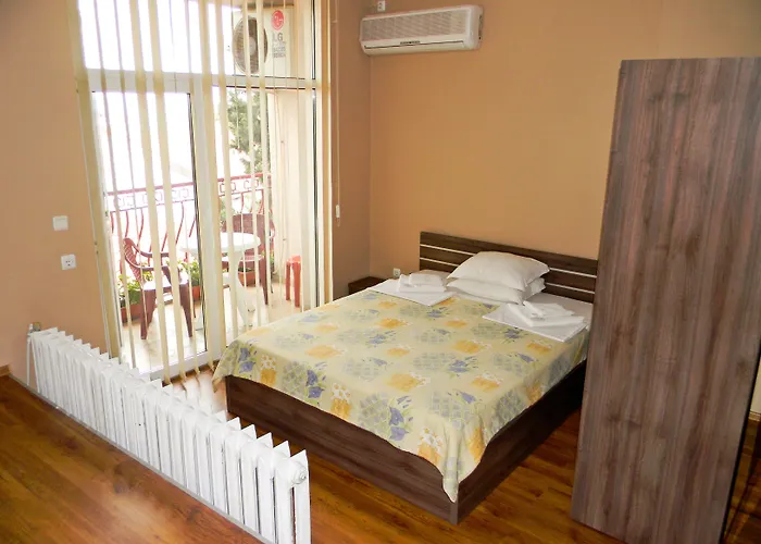 Dom Mladenovi Guest house 3*